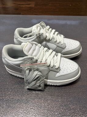 Nike Dunk Low Smoke Grey Women